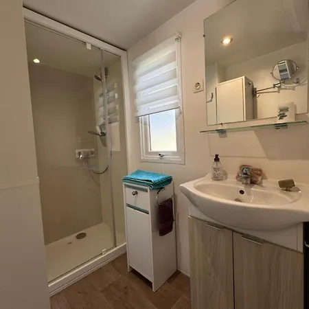 A - Terrasse * קפברטון