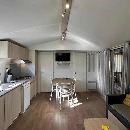 Mobil A - Terrasse Campsite